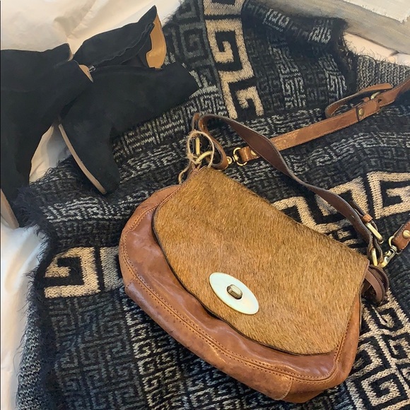 EUC leather bag by Amber Rose - Picture 8 of 8